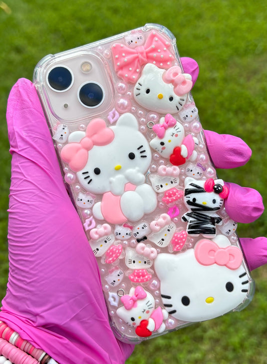 Hello Kitty Junk Case